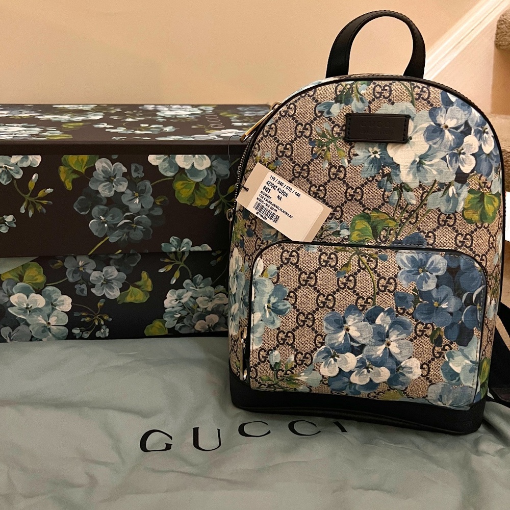 Gucci Blooms Backpack GG Supreme Blue
